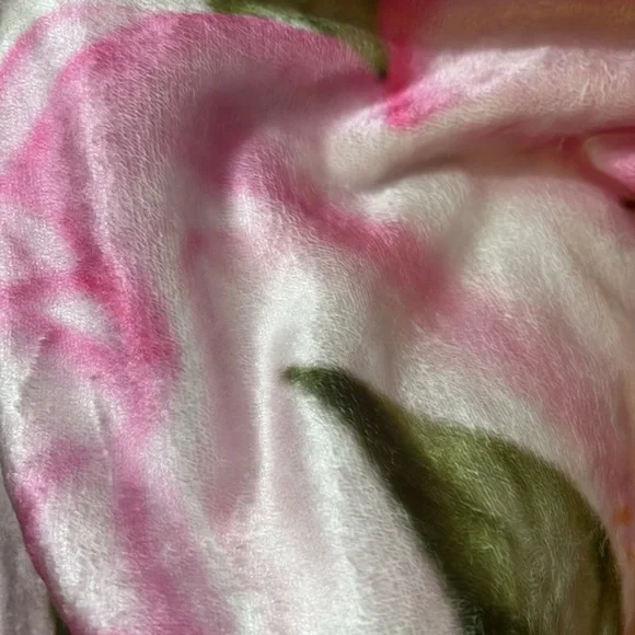 π Queen Elizabeth II art, queen memorial throw, wall art, floral gift, blanket - Picture 10 of 12